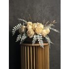 Krém rózsák virágkompozíció tálváza