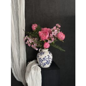 Bazsarózsa virágkompozíció kancsó váza