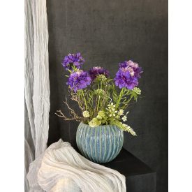 Viola scabiosa  virágkompozíció zsinóros kaspó