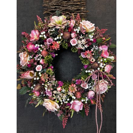 Pasztell rózsaszín ajtókopogtató