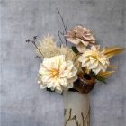 Krém  virágkompozíció arany váza