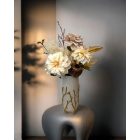 Krém  virágkompozíció arany váza