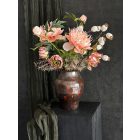 Barack bazsarózsa virágkompozíció barna váza