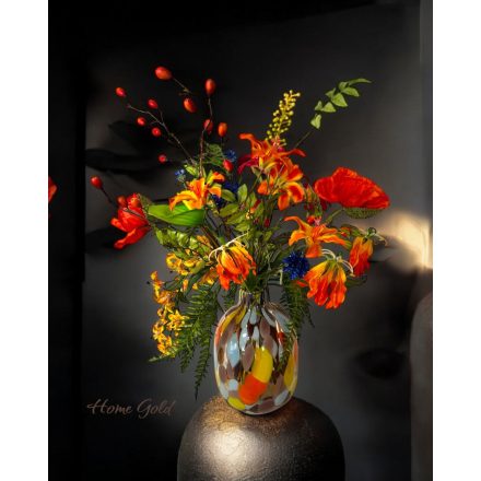 Gloriosa virágkompozíció  üveg váza