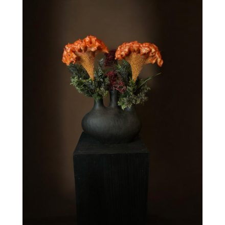 Celózia virágkompozíció  3 ágú váza