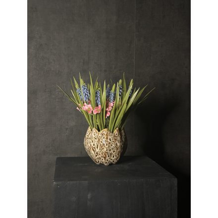 Fürtös gyöngyike virágkompozíció barna kaspó