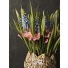 Fürtös gyöngyike virágkompozíció barna kaspó