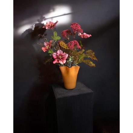 Burgundy hunyor virágkompozíció  hullám váza