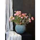 Magenta ranunculus virágkompozíció zsinóros kaspó